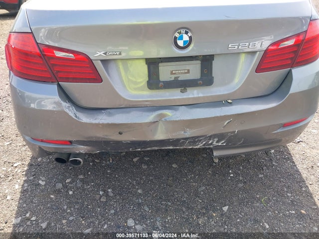 WBA5A7C52FG142740 BMW 528i Xdrive