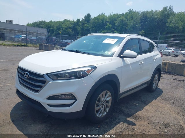 Hyundai TUCSON SE 2017 KM8J3CA44HU386355 Image 2