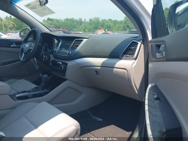 Hyundai TUCSON SE 2017 KM8J3CA44HU386355 Image 5