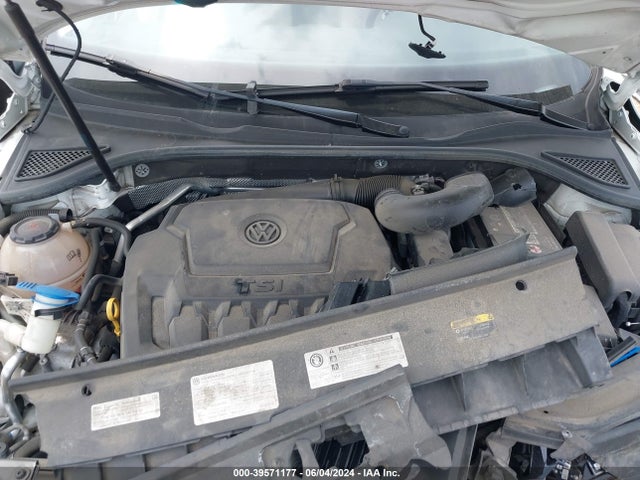 1VWBA7A34JC047598 Volkswagen Passat 2.0t Se