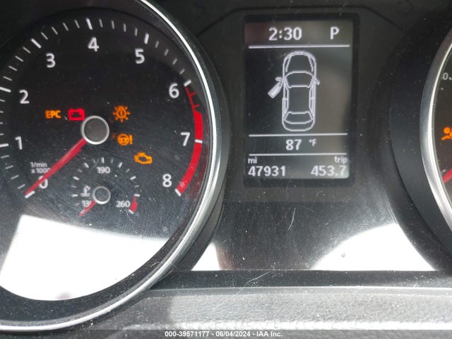 1VWBA7A34JC047598 Volkswagen Passat 2.0t Se