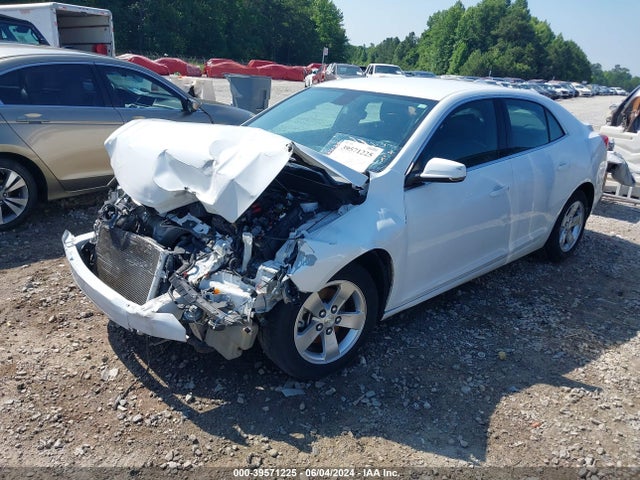 Chevrolet MALIBU 1LT 2015 1G11C5SL9FF232661 Image 2