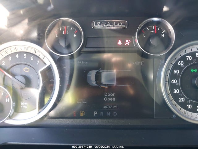 3C6JR6AT0KG645758 RAM 1500 Classic Tradesman
