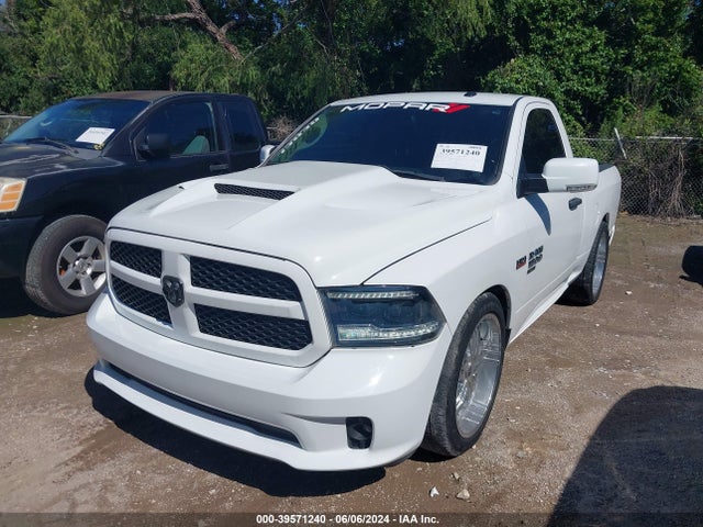 3C6JR6AT0KG645758 RAM 1500 Classic Tradesman