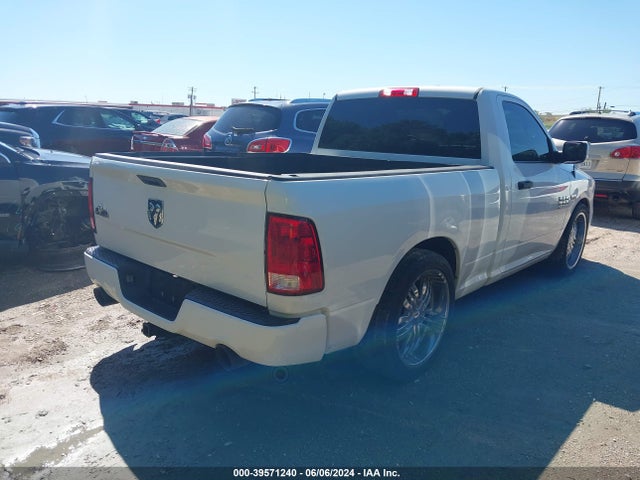 3C6JR6AT0KG645758 RAM 1500 Classic Tradesman