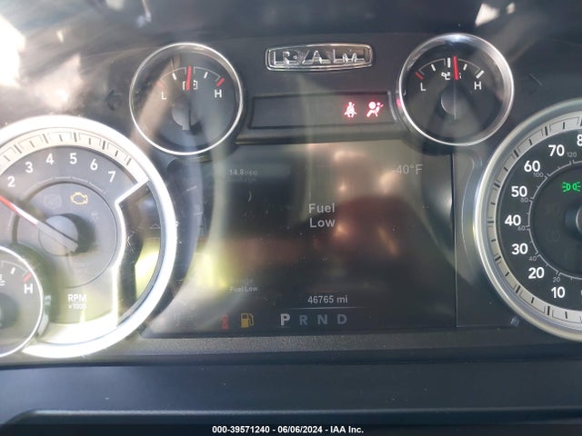 3C6JR6AT0KG645758 RAM 1500 Classic Tradesman