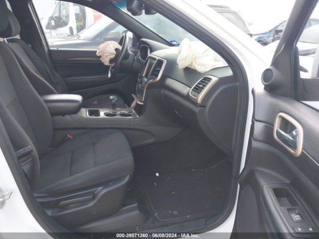 1C4RJEAG2FC668757 Jeep Grand Cherokee Laredo