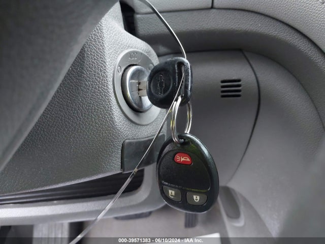 Chevrolet Traverse Ls 2015 1GNKRFKD7FJ237273 Image 11