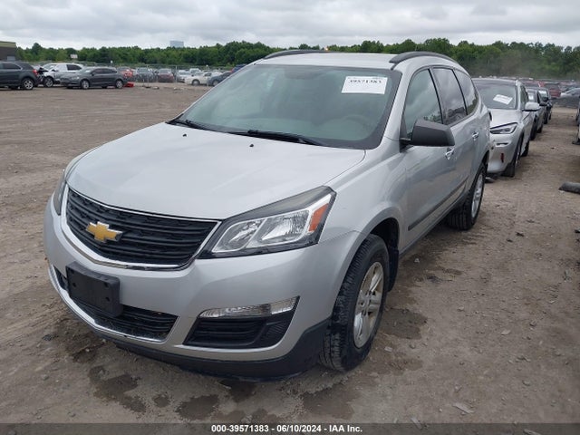 Chevrolet Traverse Ls 2015 1GNKRFKD7FJ237273 Image 2