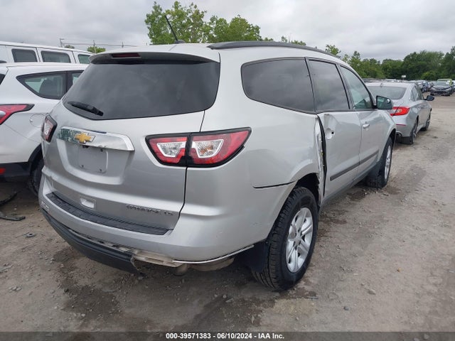 Chevrolet Traverse Ls 2015 1GNKRFKD7FJ237273 Image 4