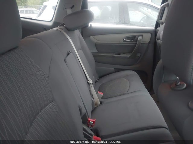 Chevrolet Traverse Ls 2015 1GNKRFKD7FJ237273 Image 8