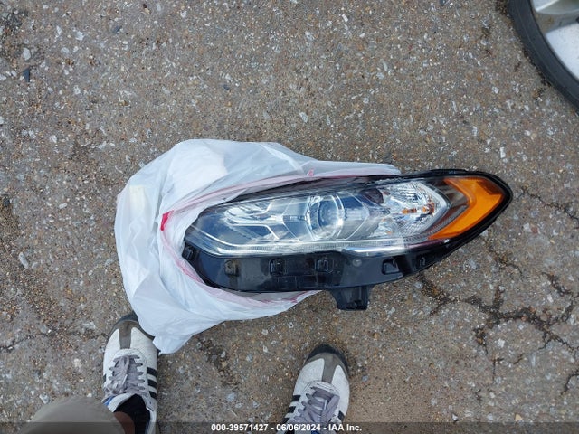 Ford Fusion Hybrid Se 2019 3FA6P0LU5KR205567 Image 12