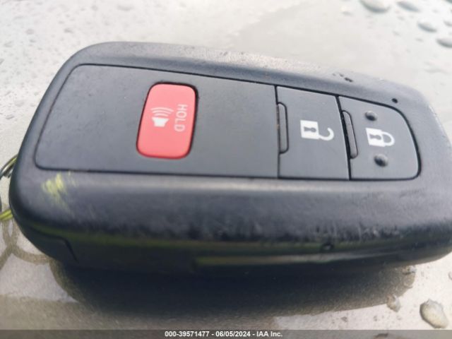 JTNKHMBX8M1106419 Toyota C-HR XLE