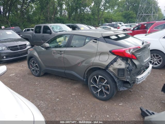 JTNKHMBX8M1106419 Toyota C-HR XLE