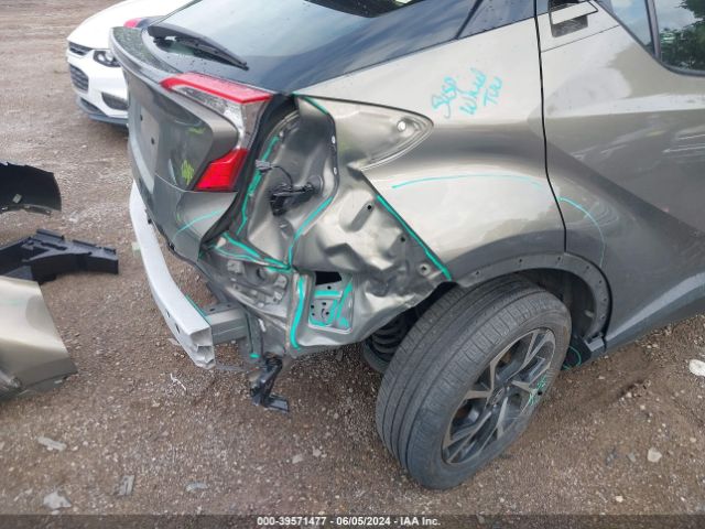 JTNKHMBX8M1106419 Toyota C-HR XLE