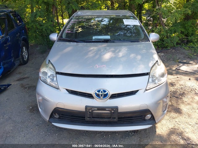 Toyota Prius Two 2015 JTDKN3DU6F1892511 Image 13