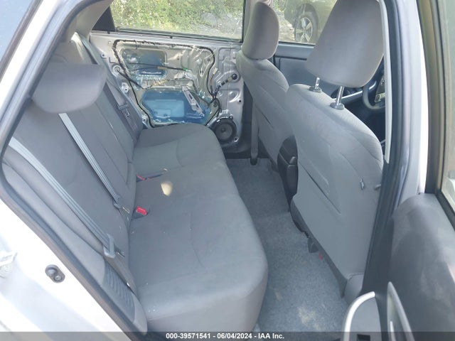Toyota Prius Two 2015 JTDKN3DU6F1892511 Image 8