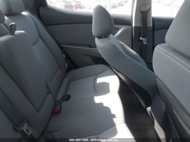 KMHDH4AE2FU229272 Hyundai ELANTRA SE
