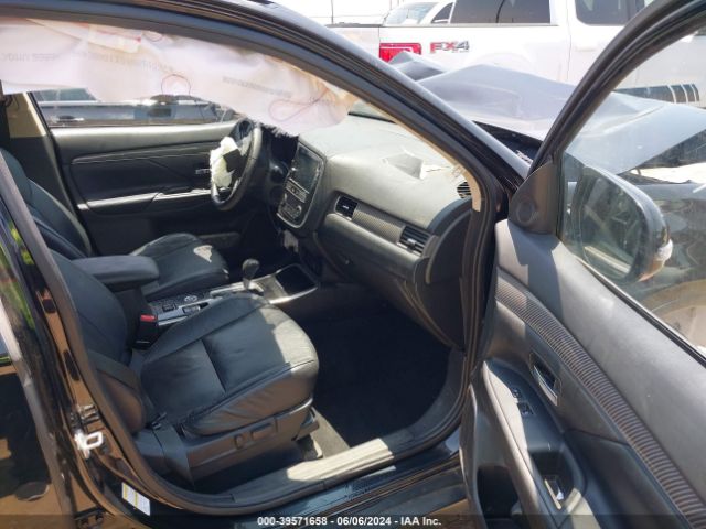 JA4AZ3A32KZ040285 Mitsubishi Outlander Sel