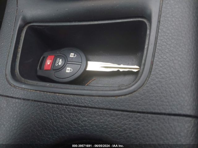 3N1AB7AP0EY315609 Nissan SENTRA SV