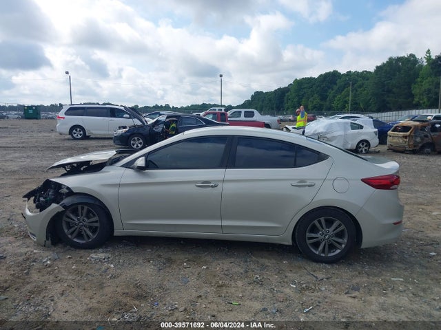 Hyundai ELANTRA SE 2017 5NPD84LF4HH017707 Image 15