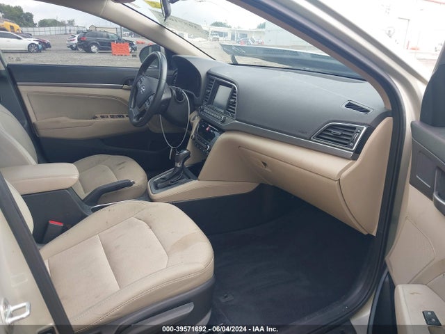 Hyundai ELANTRA SE 2017 5NPD84LF4HH017707 Image 5