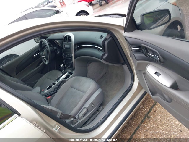 Chevrolet MALIBU LS 2015 1G11B5SL7FF217921 Image 5