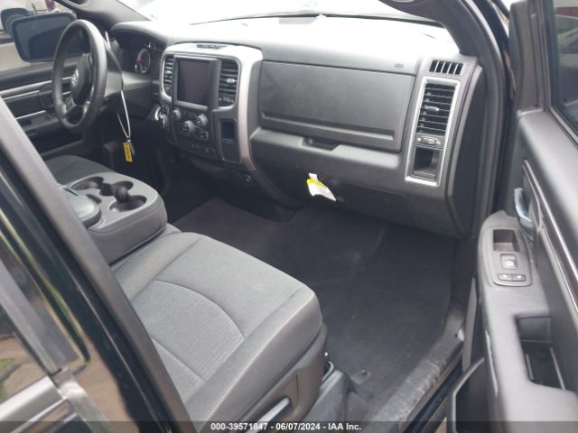 1C6RR6GG6NS217929 RAM 1500 Classic Slt