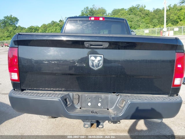 1C6RR6FT8LS128763 RAM 1500 Classic Tradesman Quad Cab 4x2 6'4 Box