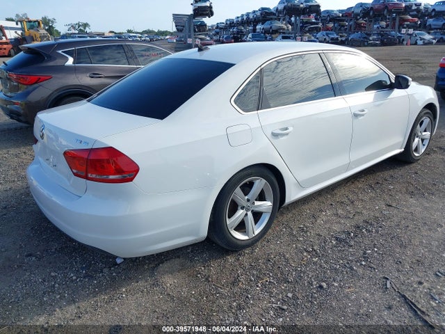 1VWBT7A34EC057094 Volkswagen Passat 1.8t Se