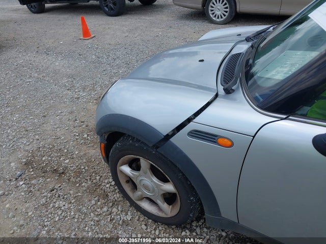 2004 MINI COOPER WMWRC33484TJ63320 Photo 5