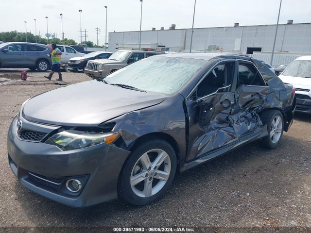 Toyota CAMRY SE 2014 4T1BF1FK2EU817715 Image 2