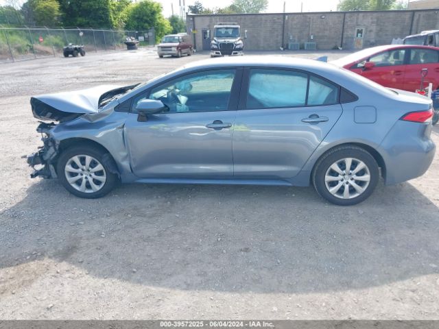 5YFEPMAE2MP208847 Toyota COROLLA LE