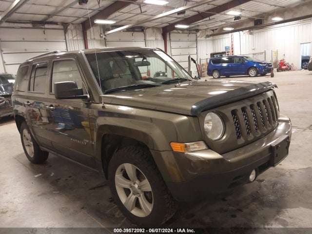 1C4NJRBB1FD216981 Jeep Patriot Sport