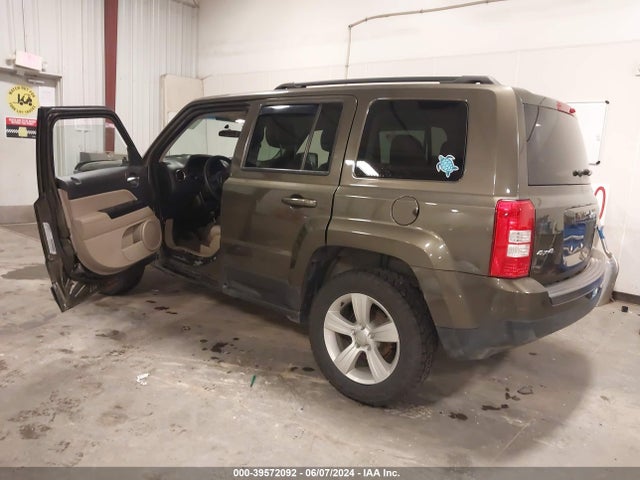 1C4NJRBB1FD216981 Jeep Patriot Sport