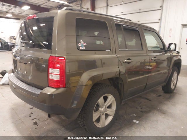 1C4NJRBB1FD216981 Jeep Patriot Sport