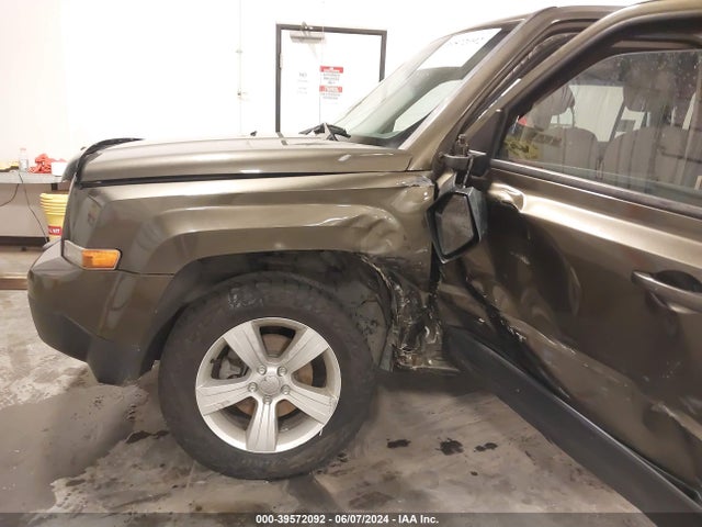 1C4NJRBB1FD216981 Jeep Patriot Sport