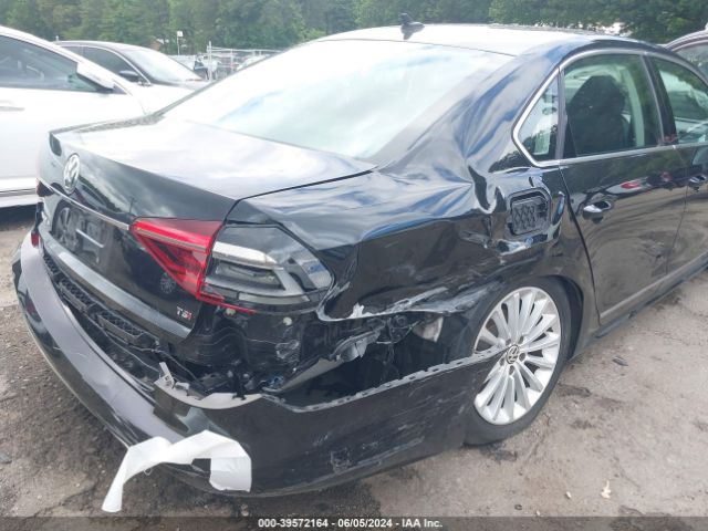 1VWBT7A34HC033561 Volkswagen Passat 1.8t Se