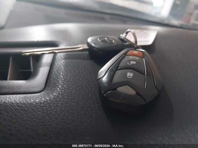 Toyota COROLLA L 2014 2T1BURHEXEC028838 Image 11