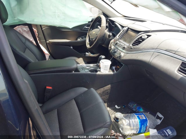 Chevrolet IMPALA 1LT 2018 2G1105S33J9175786 Image 5