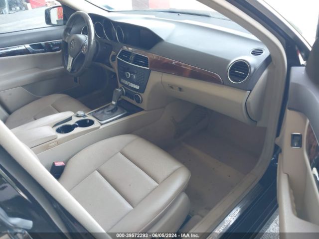 WDDGF8AB4ER311533 Mercedes-Benz C 300 Luxury 4matic/sport 4matic