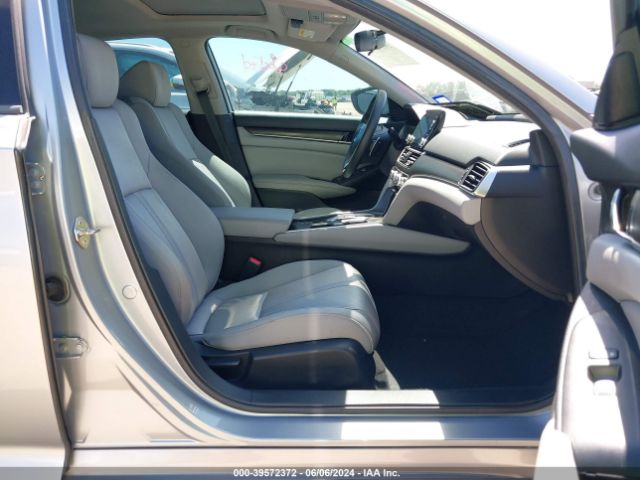 1HGCV3F40KA006616 Honda Accord Hybrid Ex