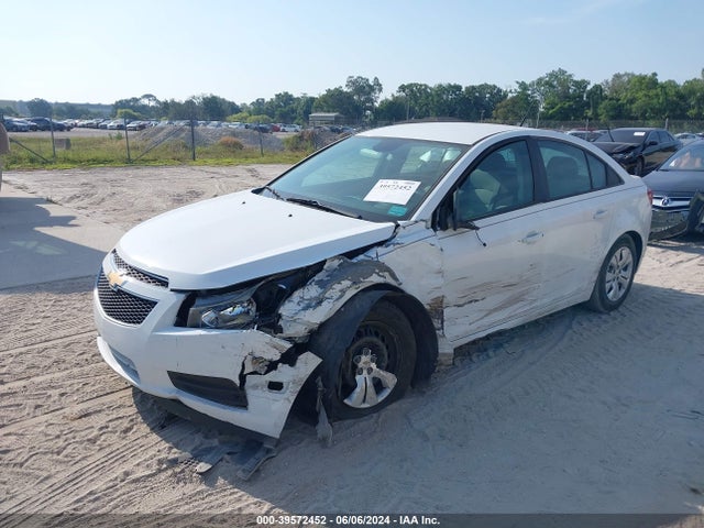Chevrolet Cruze Ls Auto 2014 1G1PA5SH6E7147071 Image 2