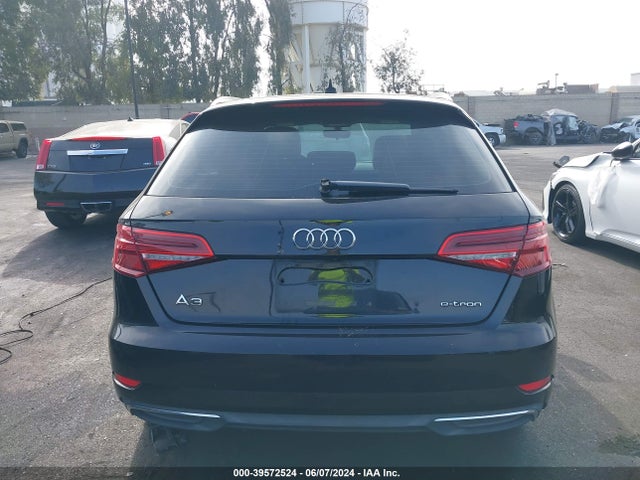 WAUUPBFF3HA059597 Audi A3 E-tron 1.4t Premium