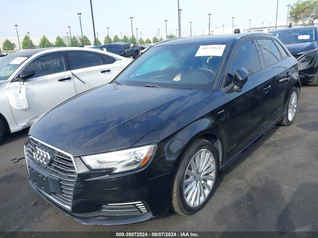 WAUUPBFF3HA059597 Audi A3 E-tron 1.4t Premium