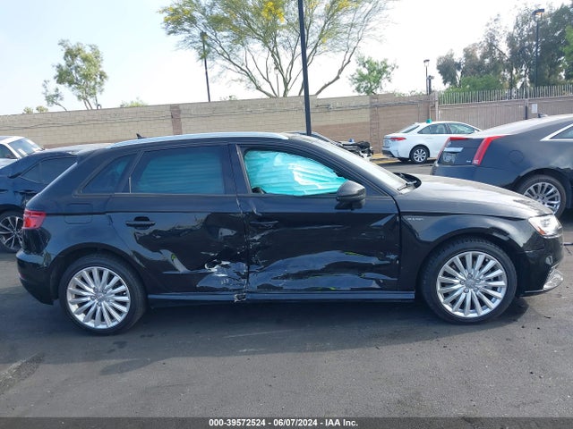 WAUUPBFF3HA059597 Audi A3 E-tron 1.4t Premium