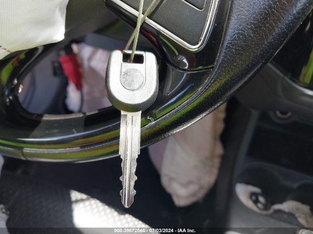 JA4AZ3A33GZ038181 Mitsubishi Outlander Es
