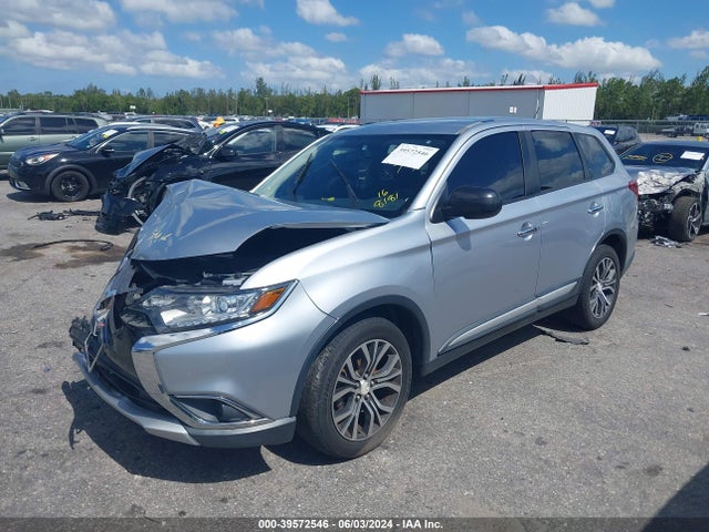 JA4AZ3A33GZ038181 Mitsubishi Outlander Es