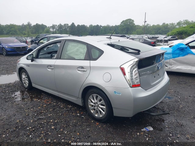 Toyota PRIUS PLUG-IN 2014 JTDKN3DP9E3061761 Image 3