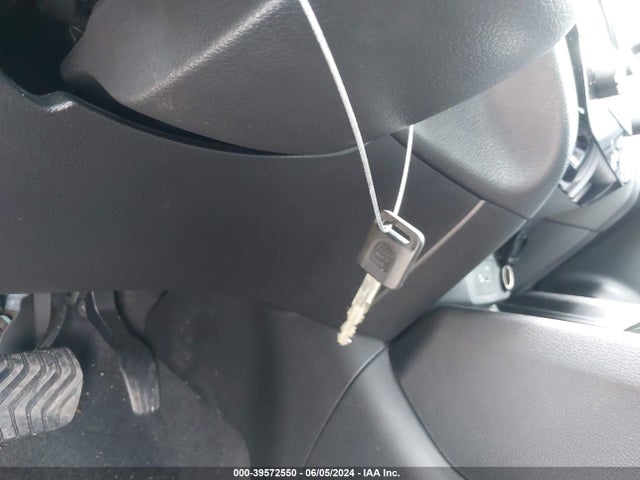 Nissan ROGUE S 2018 JN8AT2MV8JW314995 Image 11